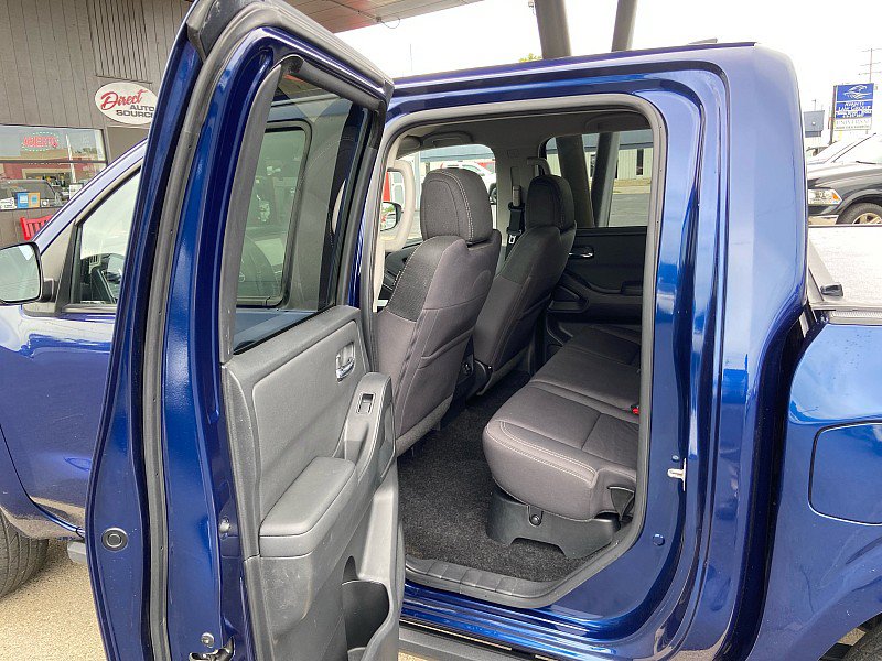 Used 2022 Nissan Frontier SV AWD/4WD image 16