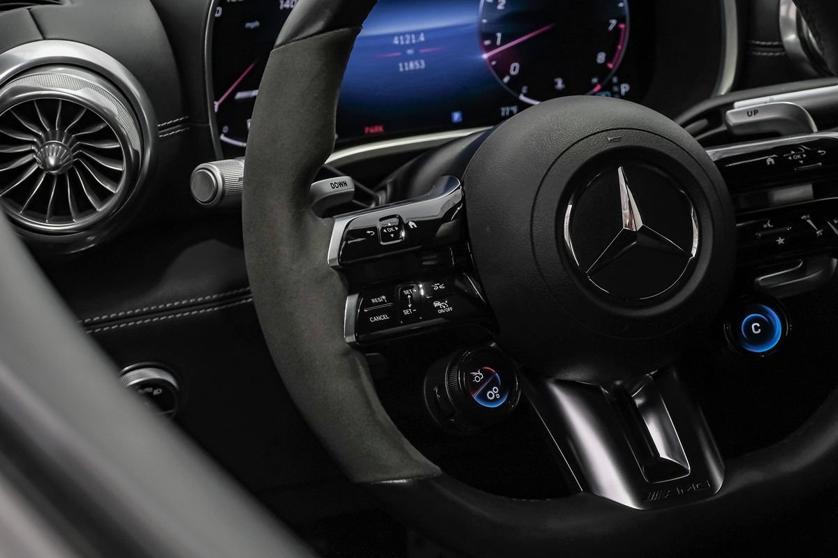 Used 2022 Mercedes-Benz SL 63 AMG 4MATIC image 19