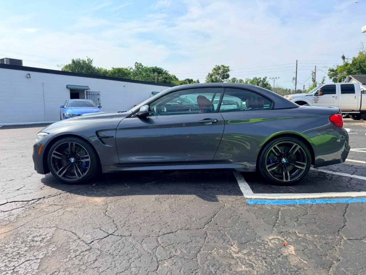 Used 2015 BMW M4 Convertible RWD image 4