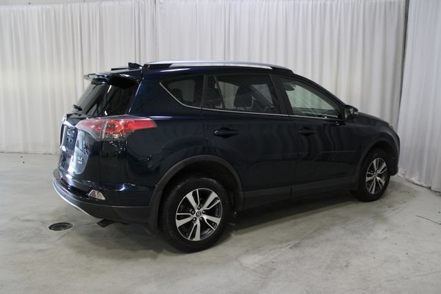 Used 2018 Toyota RAV4 XLE AWD/4WD image 32