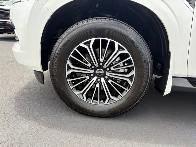 Used 2025 Nissan Armada Platinum w/ Convenience Package RWD image 9
