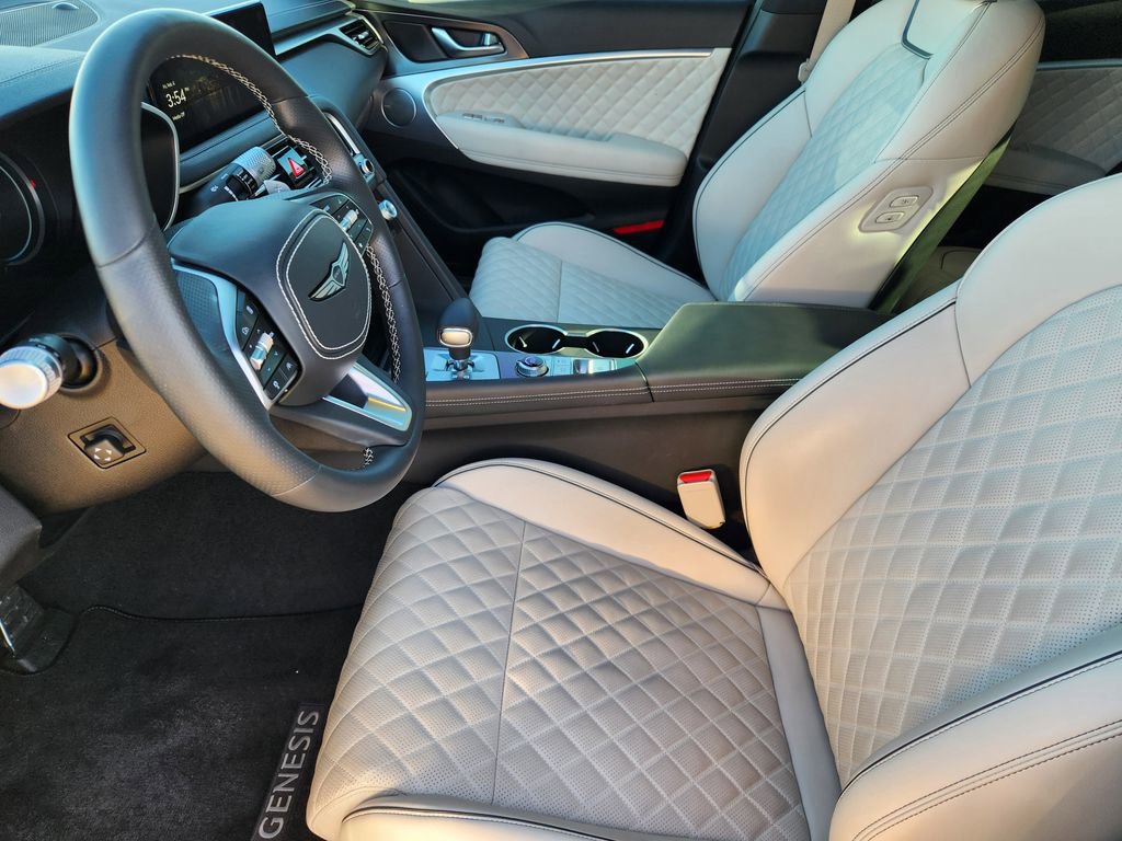 Used 2025 Genesis G70 3.3T Advanced w/ Sport Prestige Package image 9