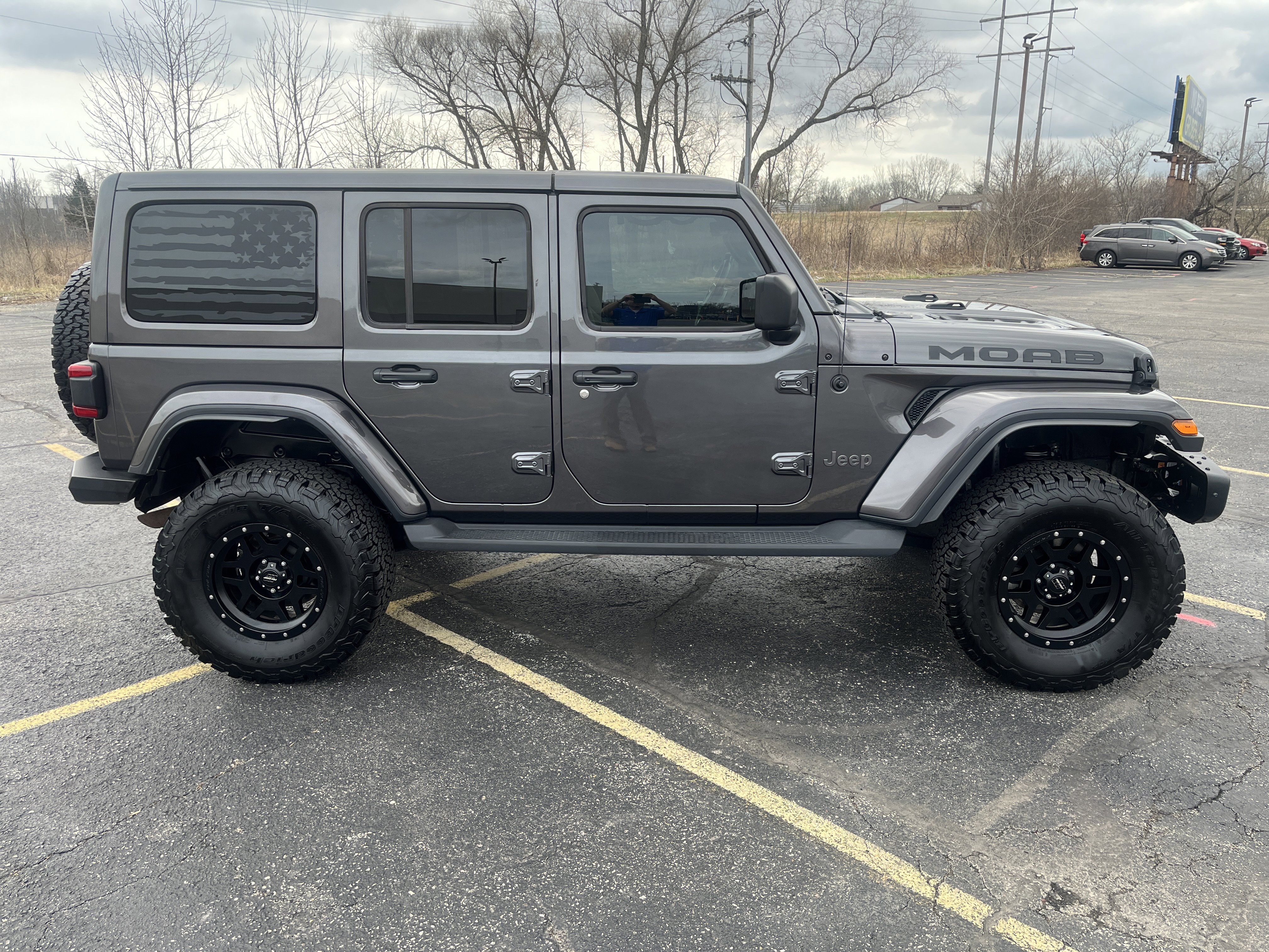 Used 2019 Jeep Wrangler Unlimited Sahara w/ Quick Order Package 24M Moab image 7