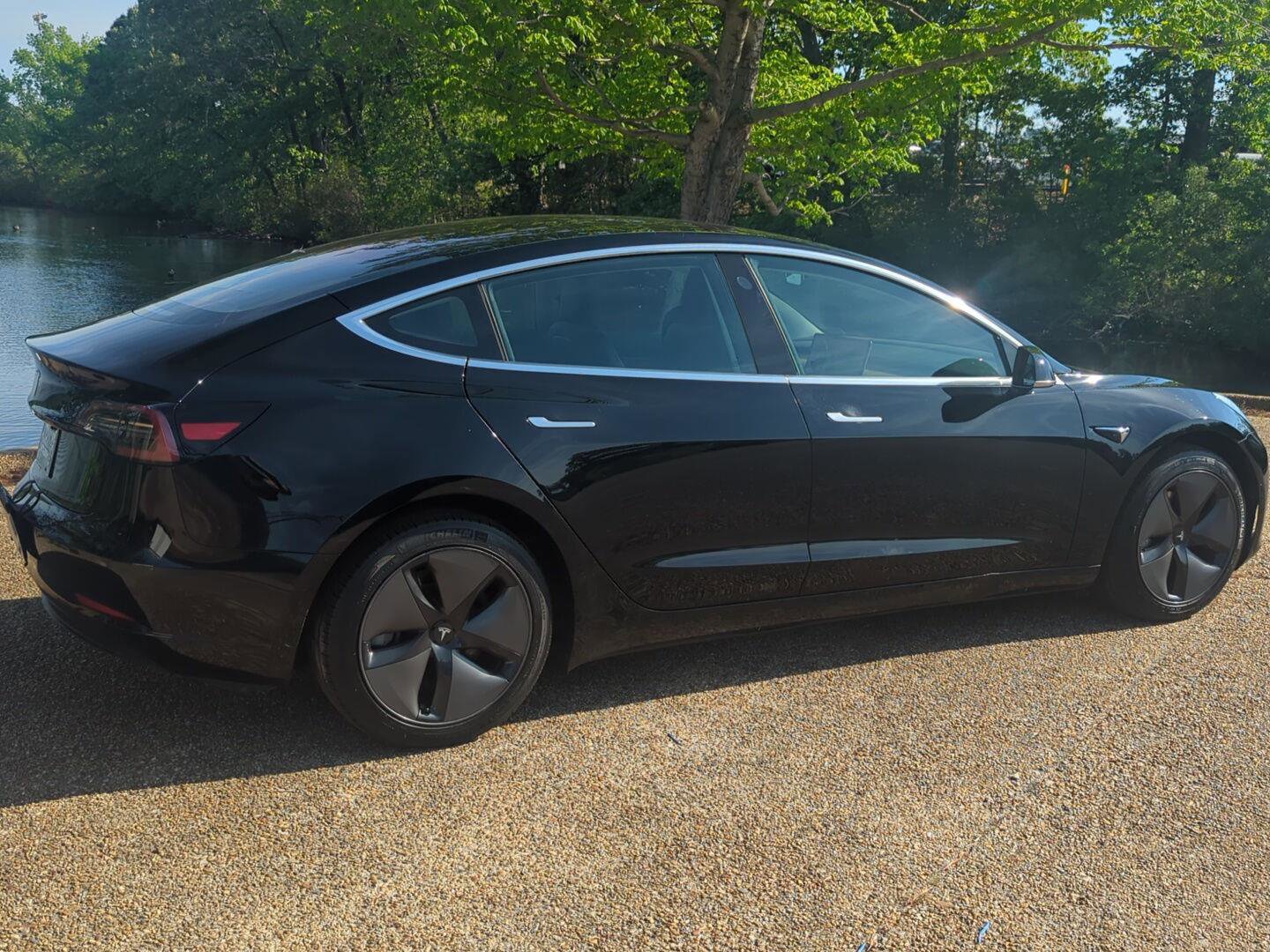 Used 2018 Tesla Model 3 Performance image 3