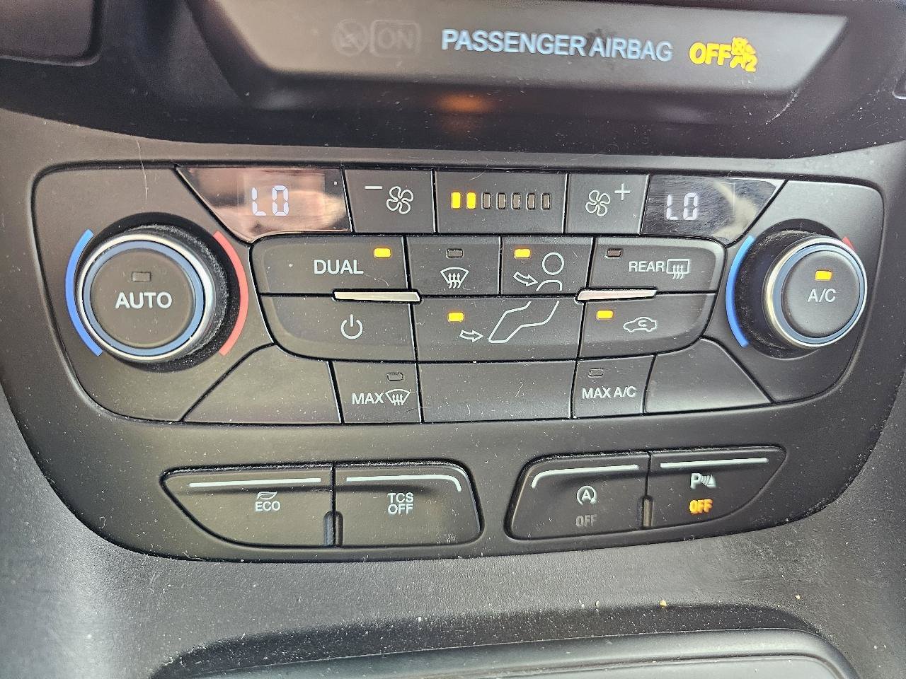 Used 2019 Ford Transit Connect XLT FWD image 14