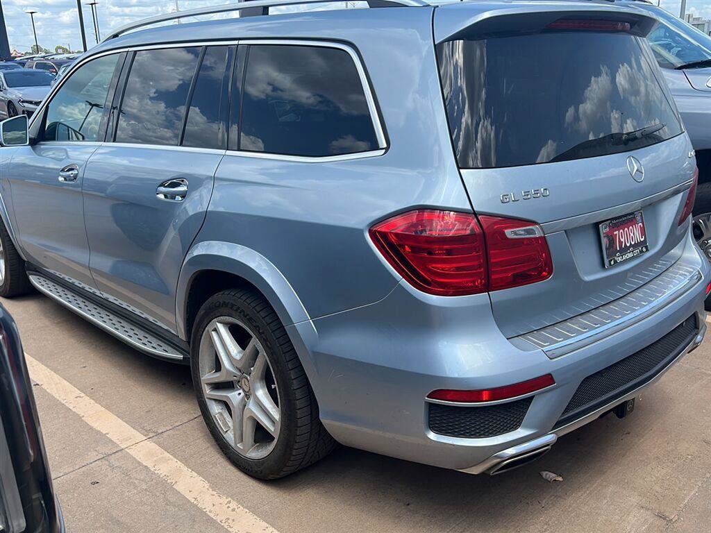Used 2015 Mercedes-Benz GL 550 4MATIC image 6