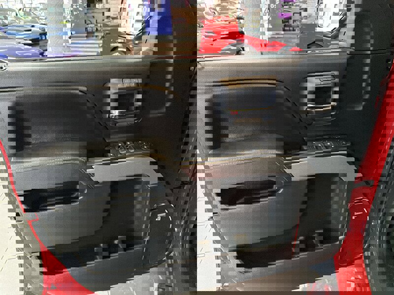 Used 2015 Chevrolet Silverado 1500 LTZ Z71 image 22