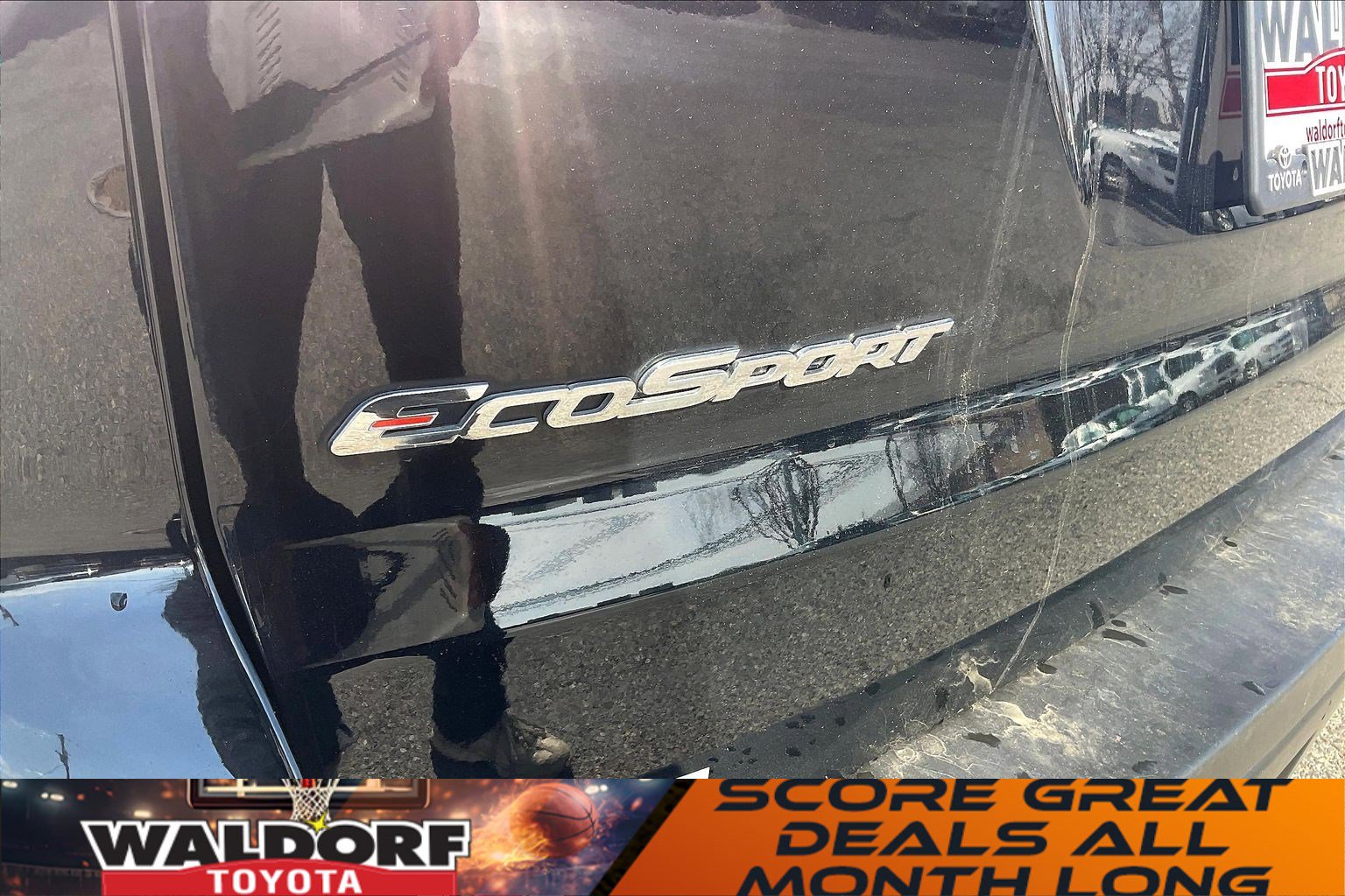 Used 2020 Ford EcoSport SE w/ SE Convenience Package image 10