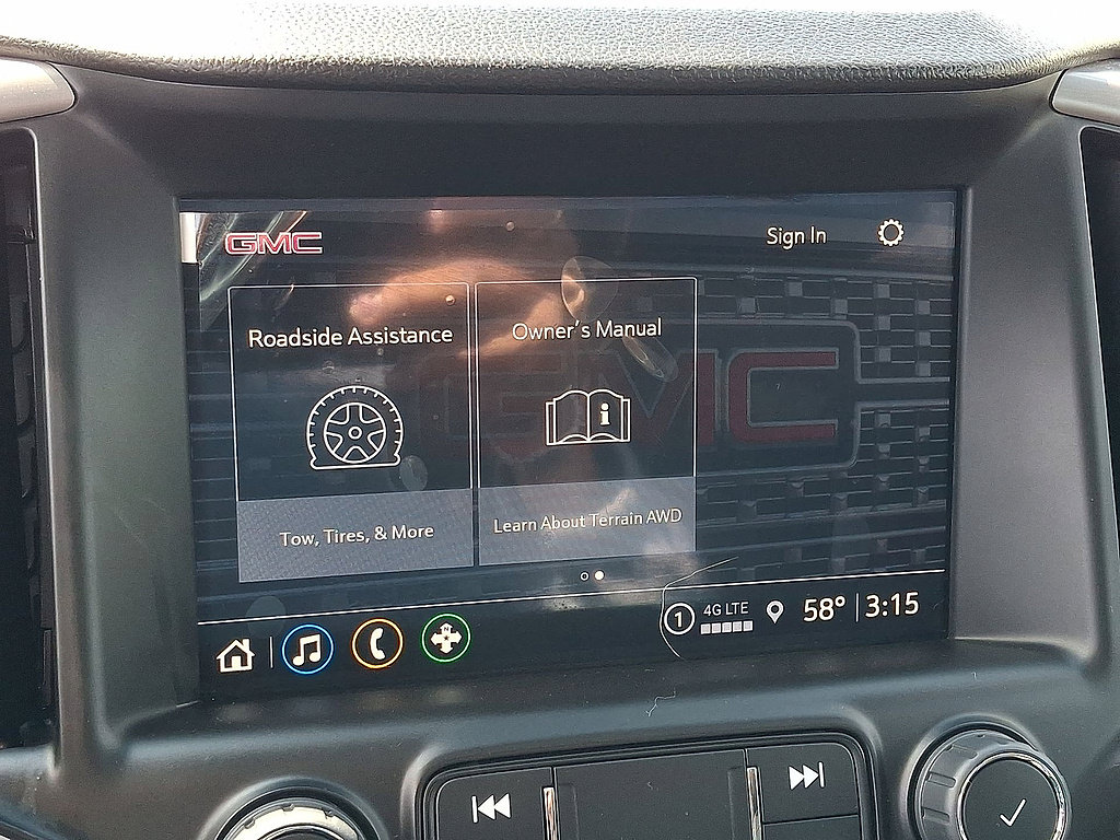 Used 2022 GMC Terrain AT4 w/ LPO, Floor Liner Package AWD/4WD image 20