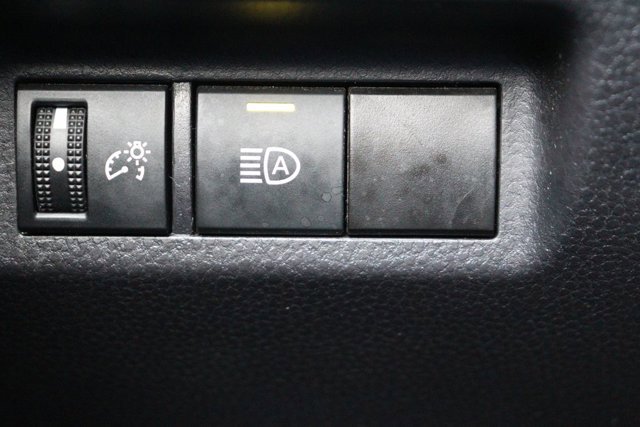 Used 2025 Toyota RAV4 XLE image 26