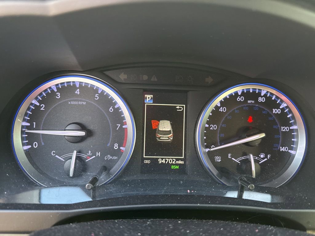 Used 2019 Toyota Highlander XLE image 12
