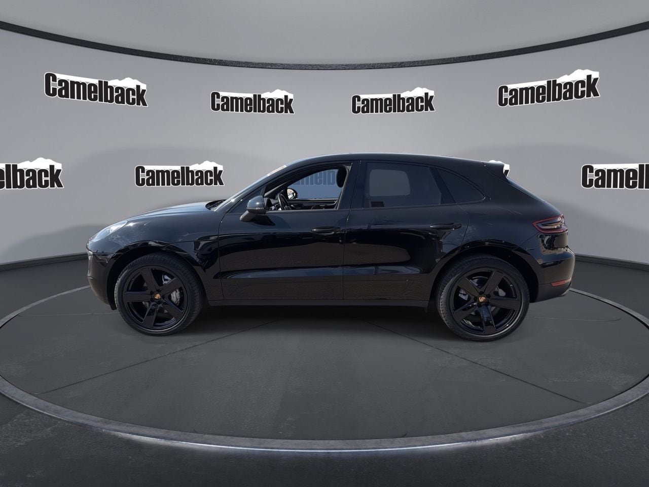 Used 2017 Porsche Macan S AWD/4WD image 4