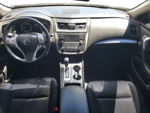 Used 2017 Nissan Altima 2.5 SR w/ Interior Lighting Package image 3