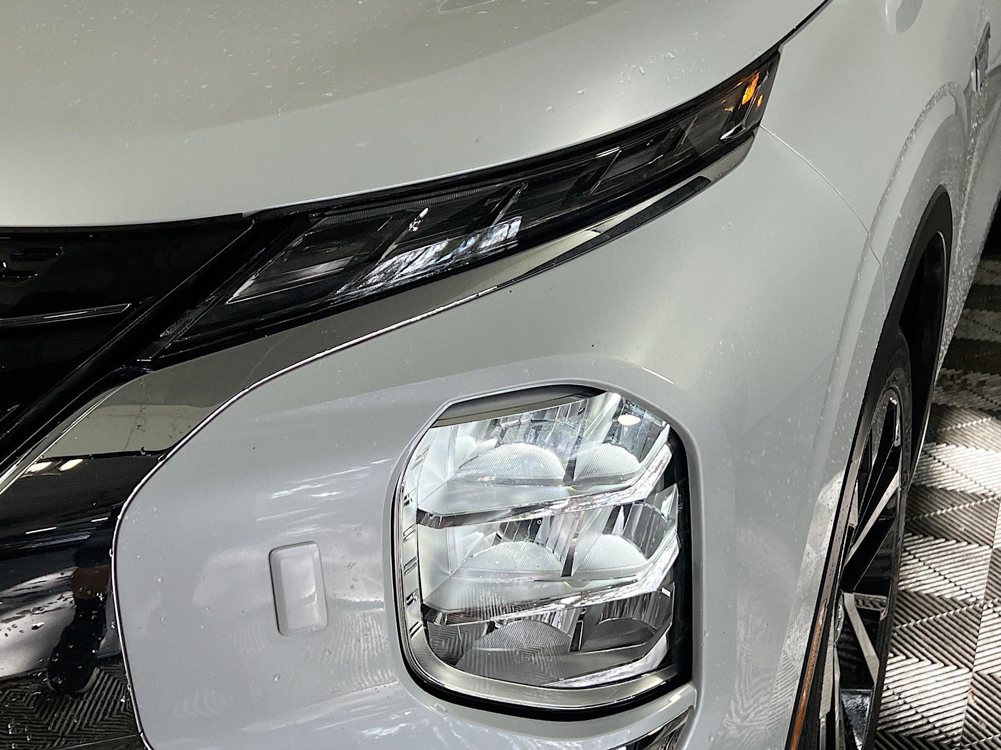 Used 2023 Mitsubishi Outlander Ralliart AWD/4WD image 12