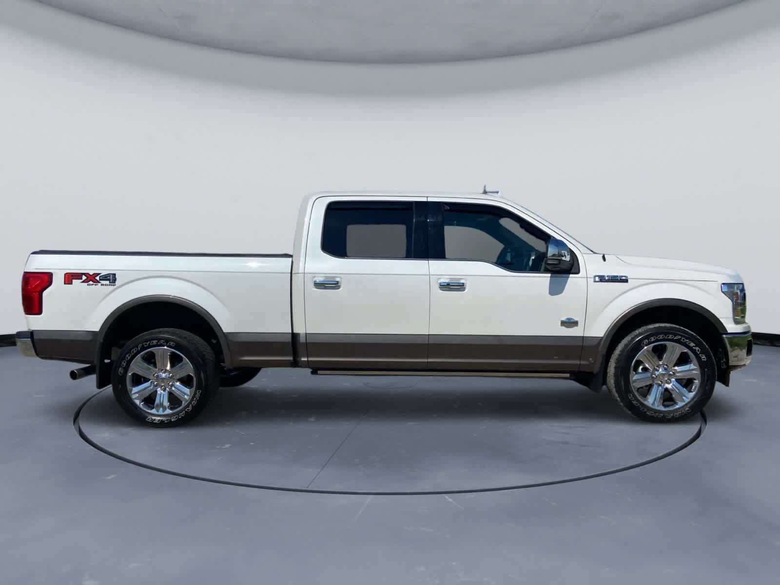 Used 2019 Ford F150 King Ranch w/ Equipment Group 601A Luxury AWD/4WD image 4
