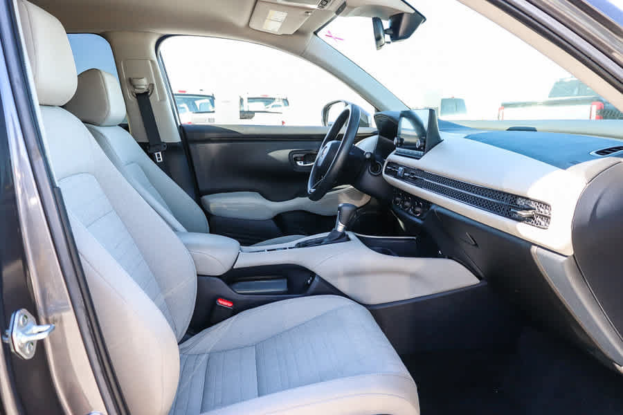 Used 2023 Honda HR-V LX image 15
