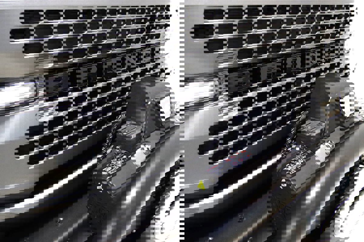 Used 2024 Ford Bronco Everglades image 29