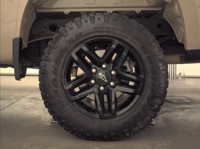 Used 2023 Chevrolet Silverado 1500 Custom Trail Boss AWD/4WD image 14