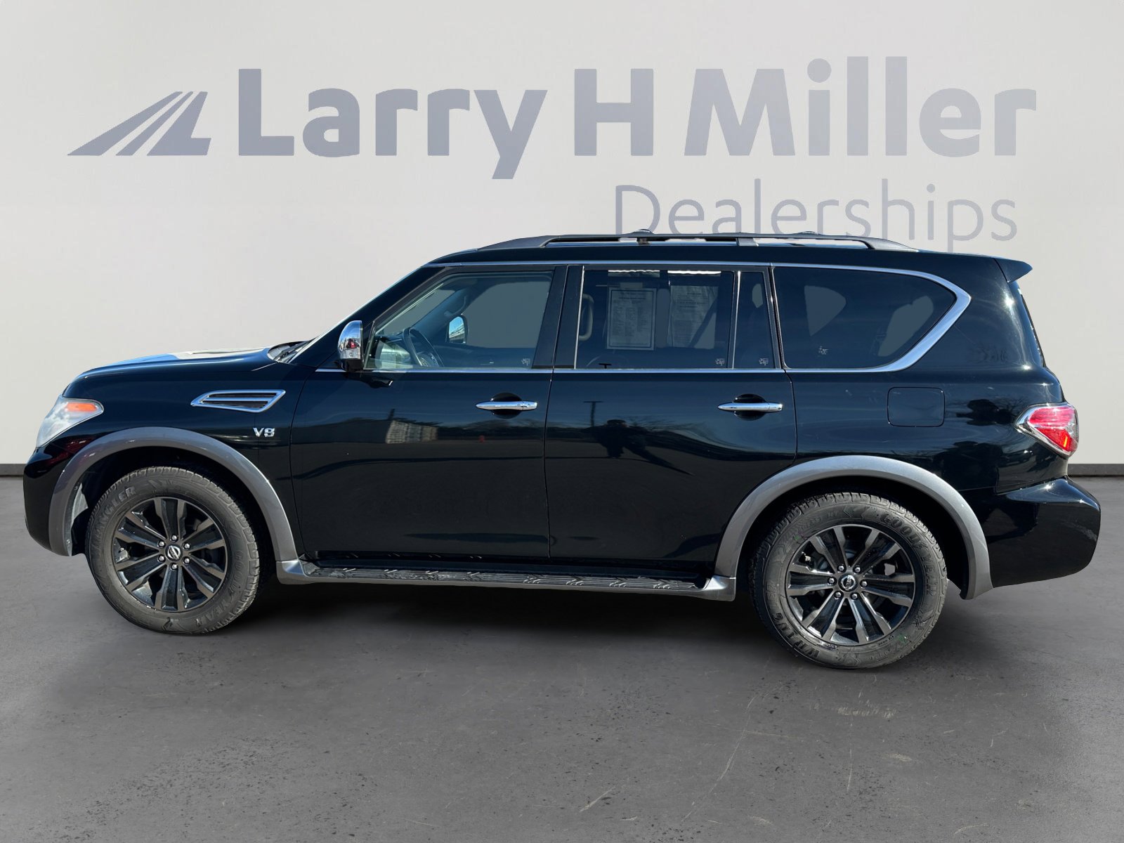 Used 2018 Nissan Armada Platinum w/ Captain Seat Package image 2