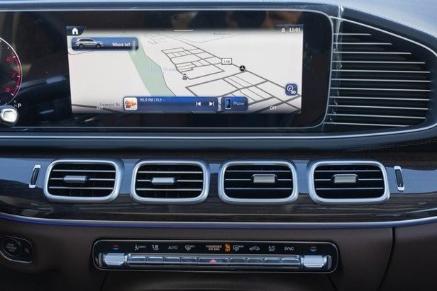 New 2026 Mercedes-Benz GLS 450 4MATIC image 25