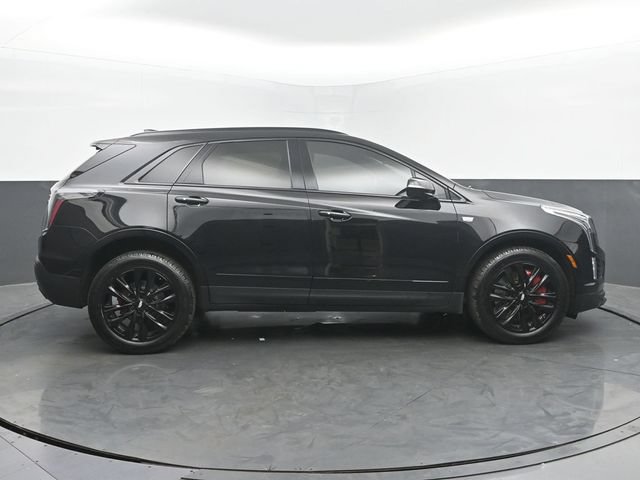 Used 2022 Cadillac XT5 Sportv w/ LPO, ONYX Package AWD/4WD image 6