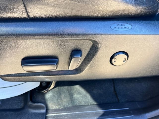 Used 2016 Toyota Tundra Limited image 18