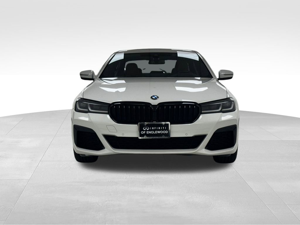 Used 2022 BMW 530i xDrive w/ M Sport Package image 2