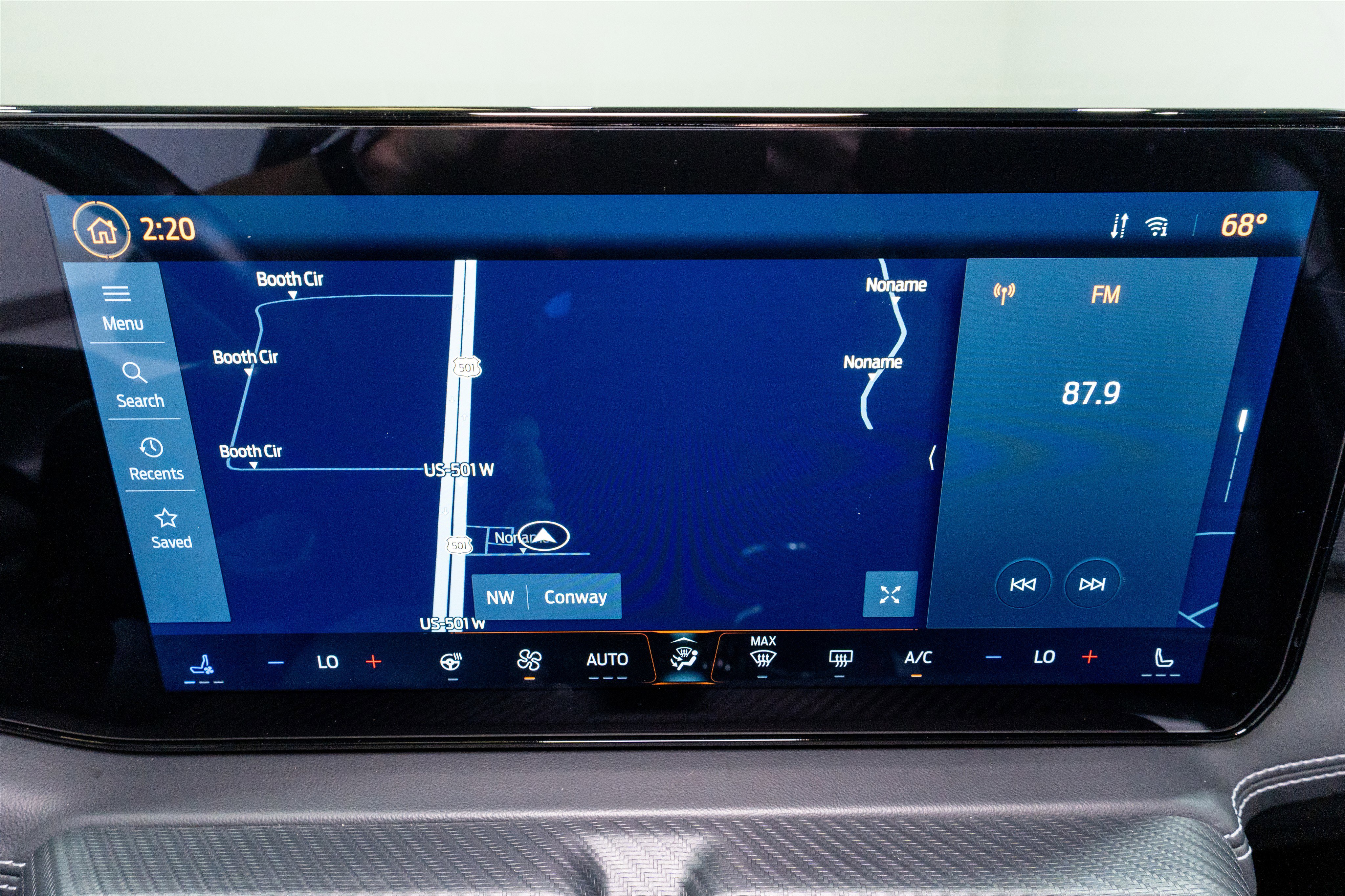 Used 2024 Ford Mustang GT Premium RWD image 19