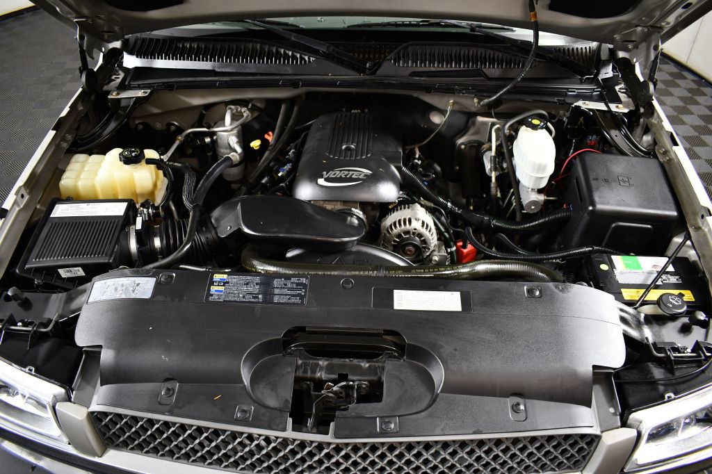 Used 2004 Chevrolet Silverado 2500 LS image 30