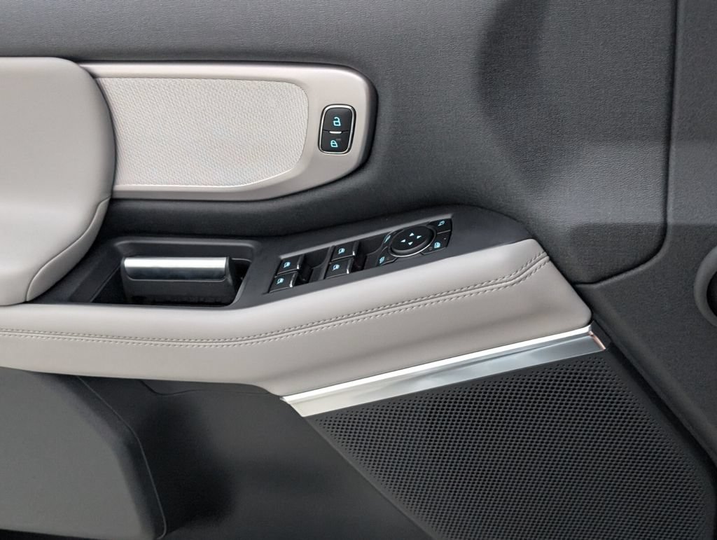 New 2026 Ford Expedition Active RWD image 14