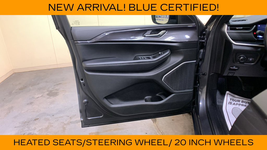 Used 2021 Jeep Grand Cherokee L Laredo AWD/4WD image 26