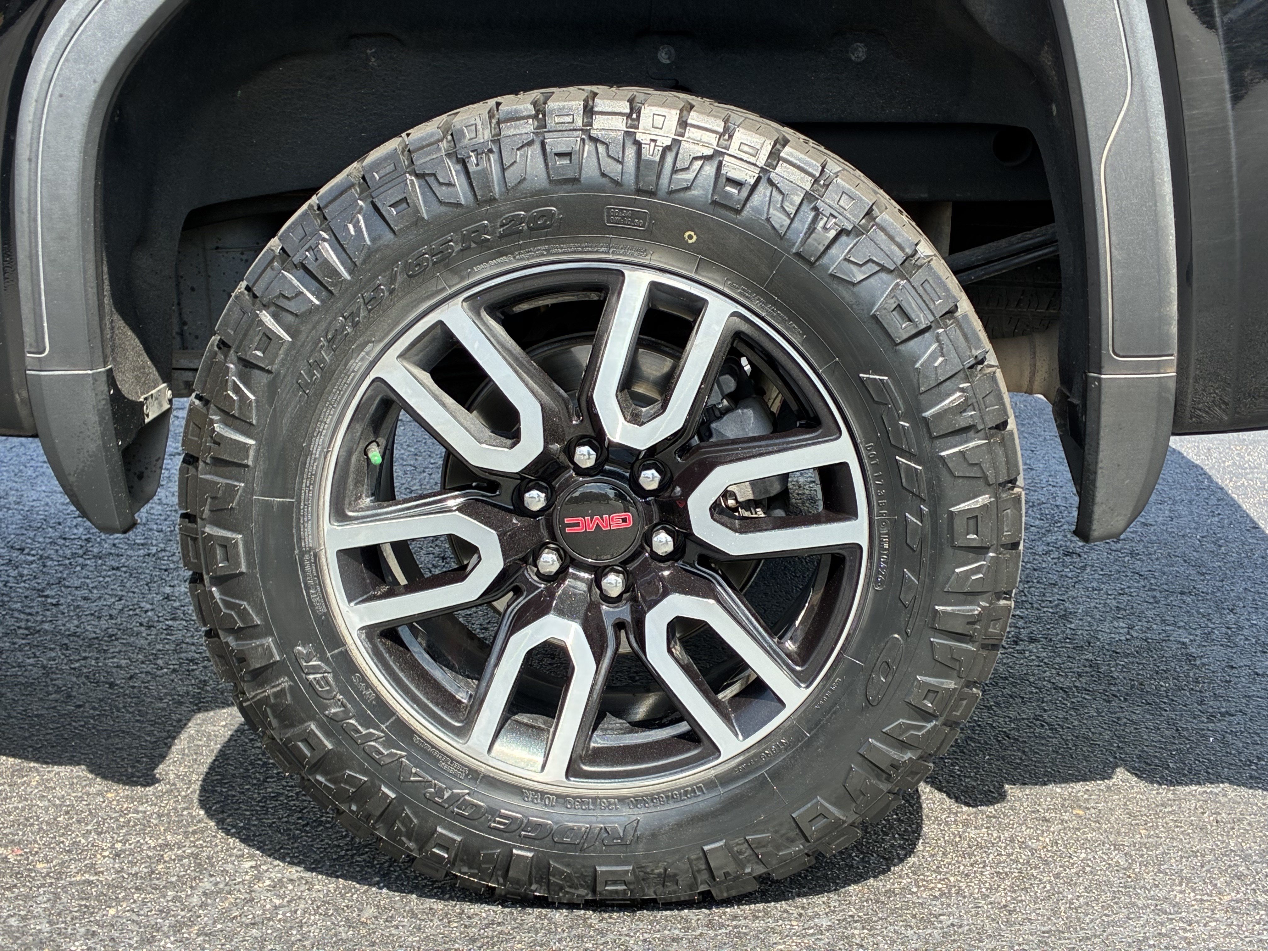 Used 2022 GMC Sierra 1500 AT4 AWD/4WD image 11