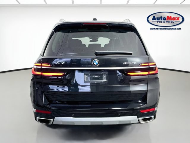 Used 2025 BMW X7 xDrive40i w/ Premium Package AWD/4WD image 8