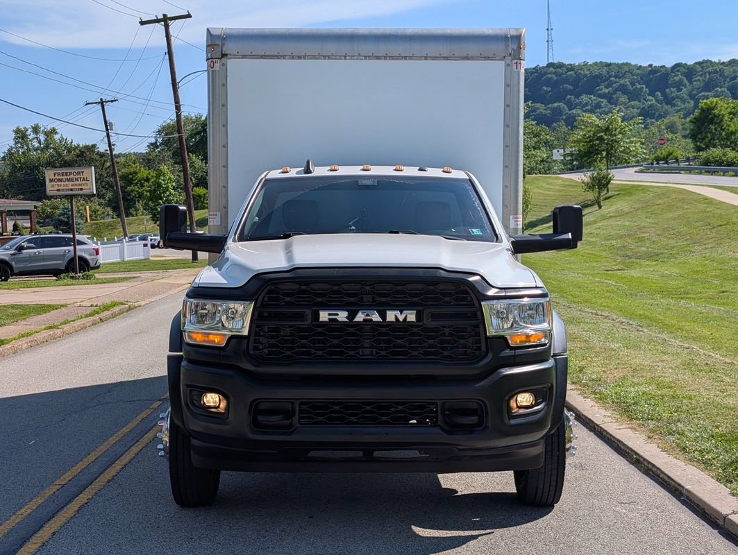 Used 2022 RAM 4500 Tradesman RWD image 10