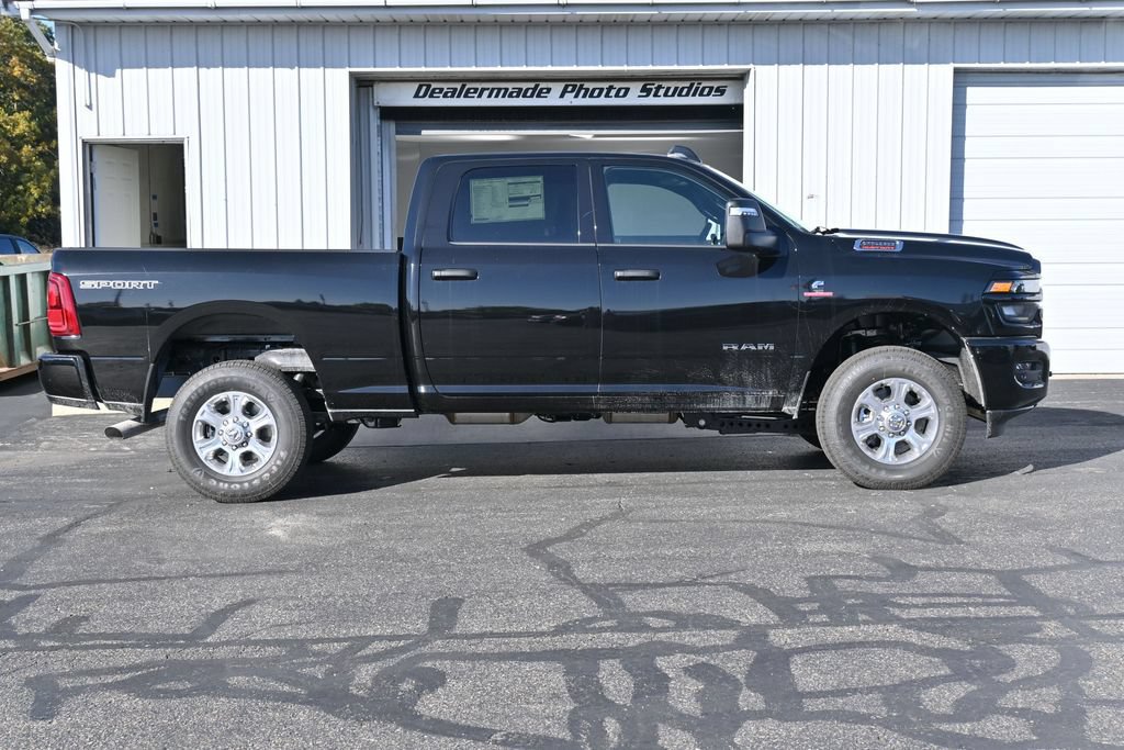 New 2027 RAM 2500 Big Horn AWD/4WD image 3