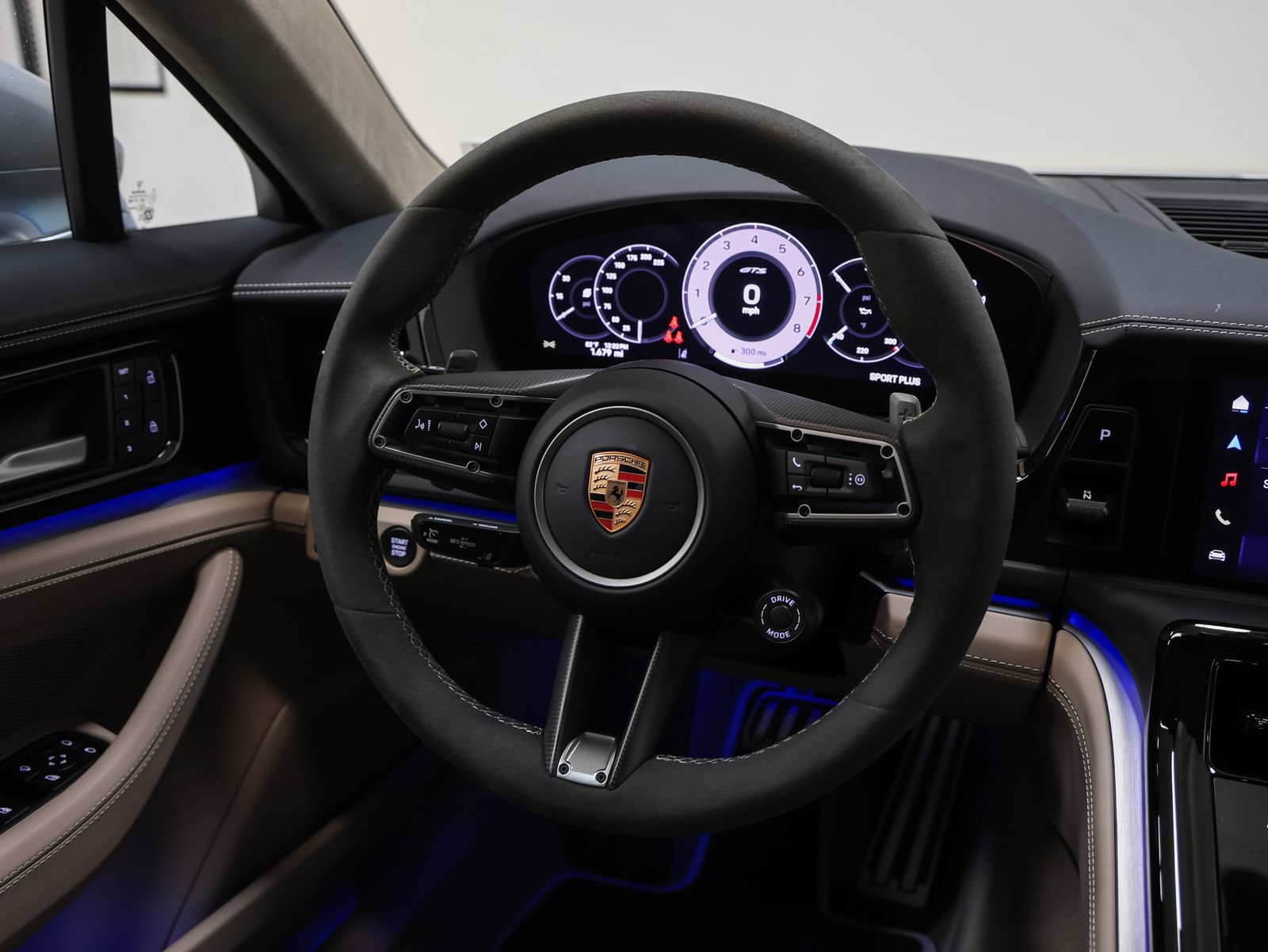 Certified 2026 Porsche Panamera GTS AWD/4WD image 44