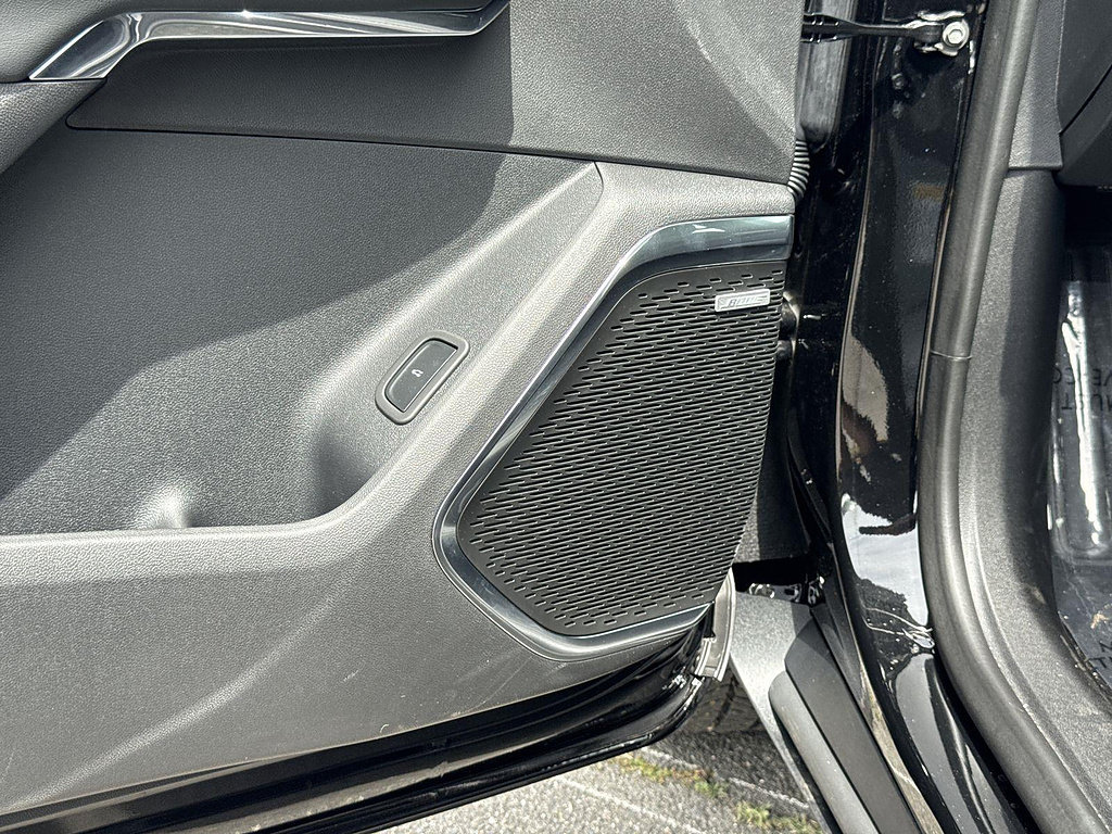 New 2026 GMC Acadia Elevation FWD image 19