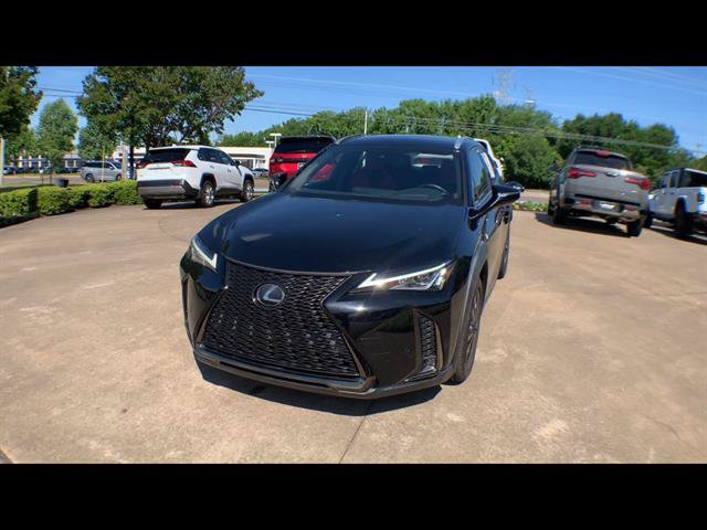 Used 2019 Lexus UX 200 F Sport w/ F Sport Premium Package FWD image 6