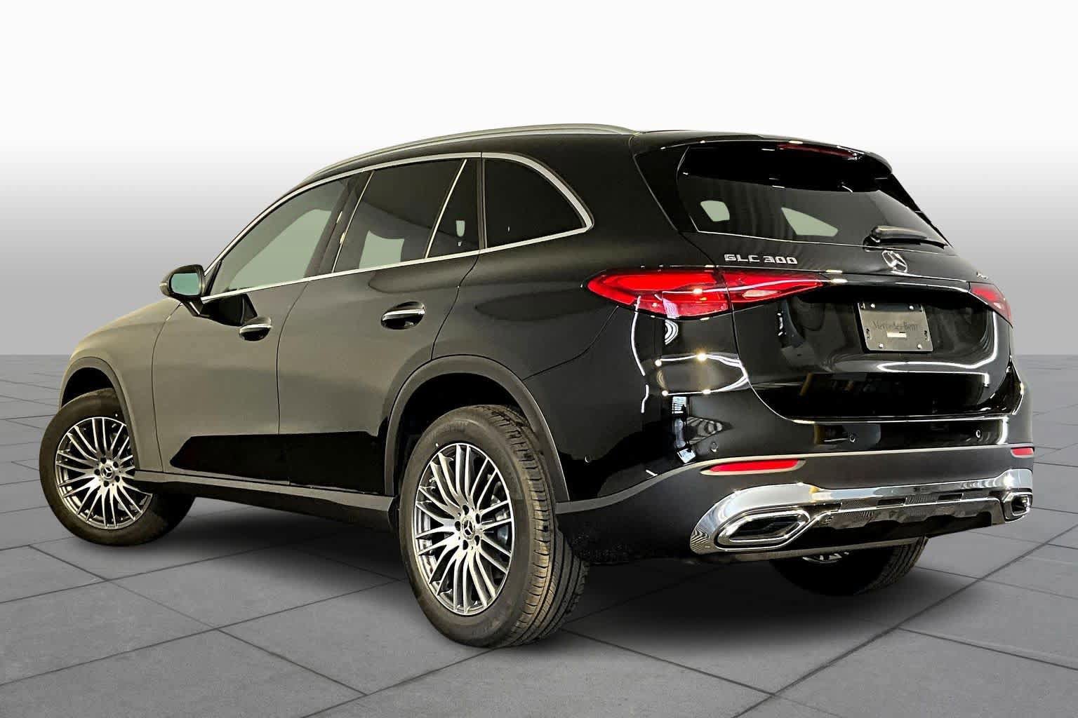New 2026 Mercedes-Benz GLC 300 4MATIC image 3