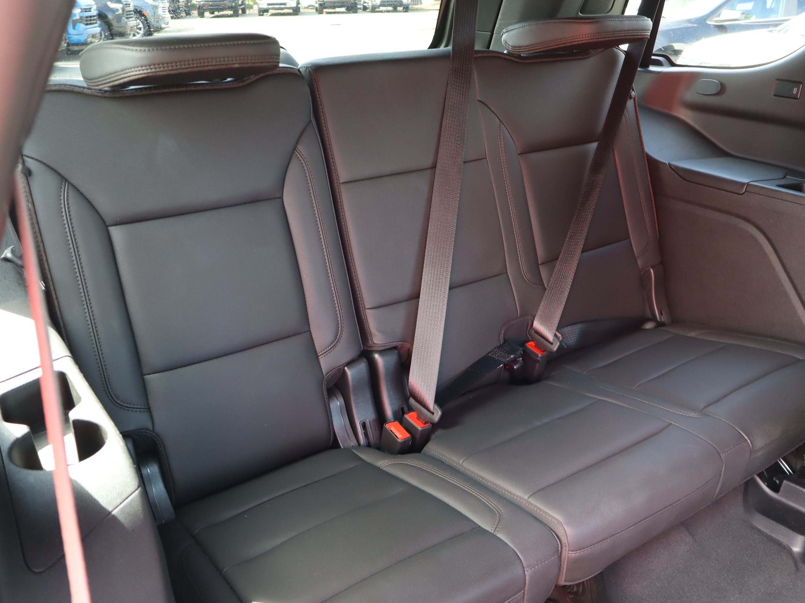 Used 2022 Chevrolet Tahoe High Country AWD/4WD image 39