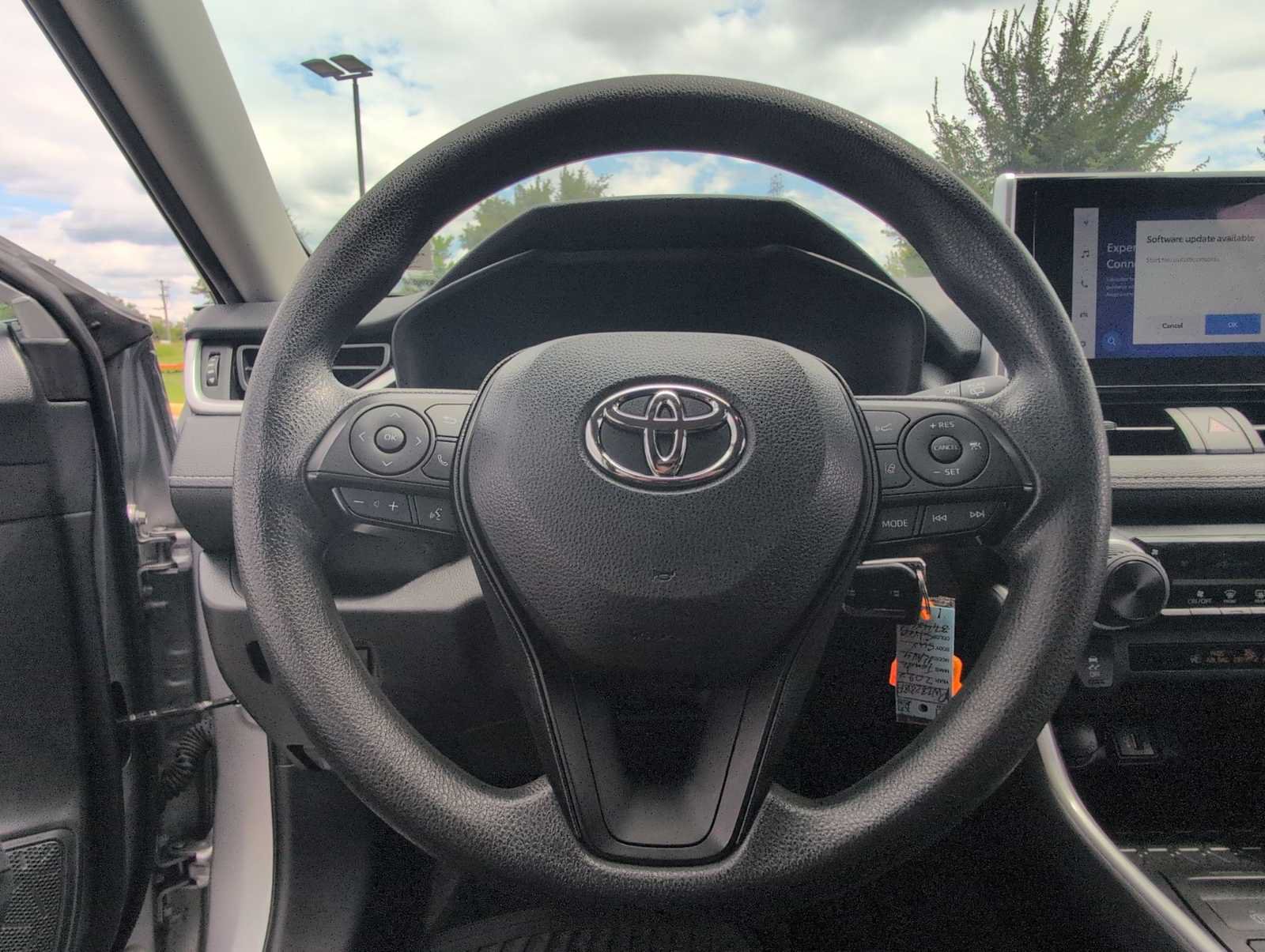 Used 2023 Toyota RAV4 LE FWD image 21
