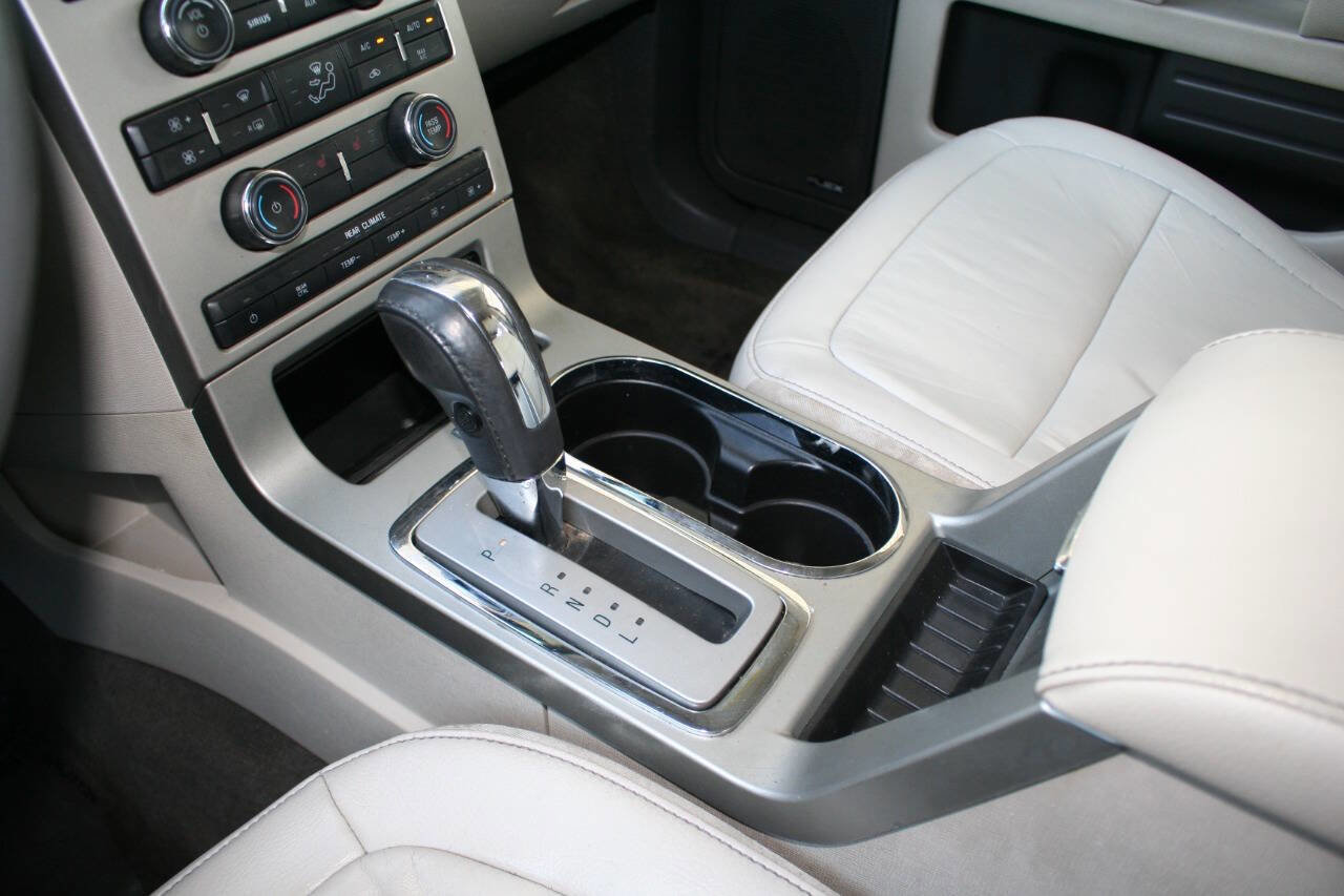 Used 2011 Ford Flex SEL w/ Rapid Spec Order Code image 14