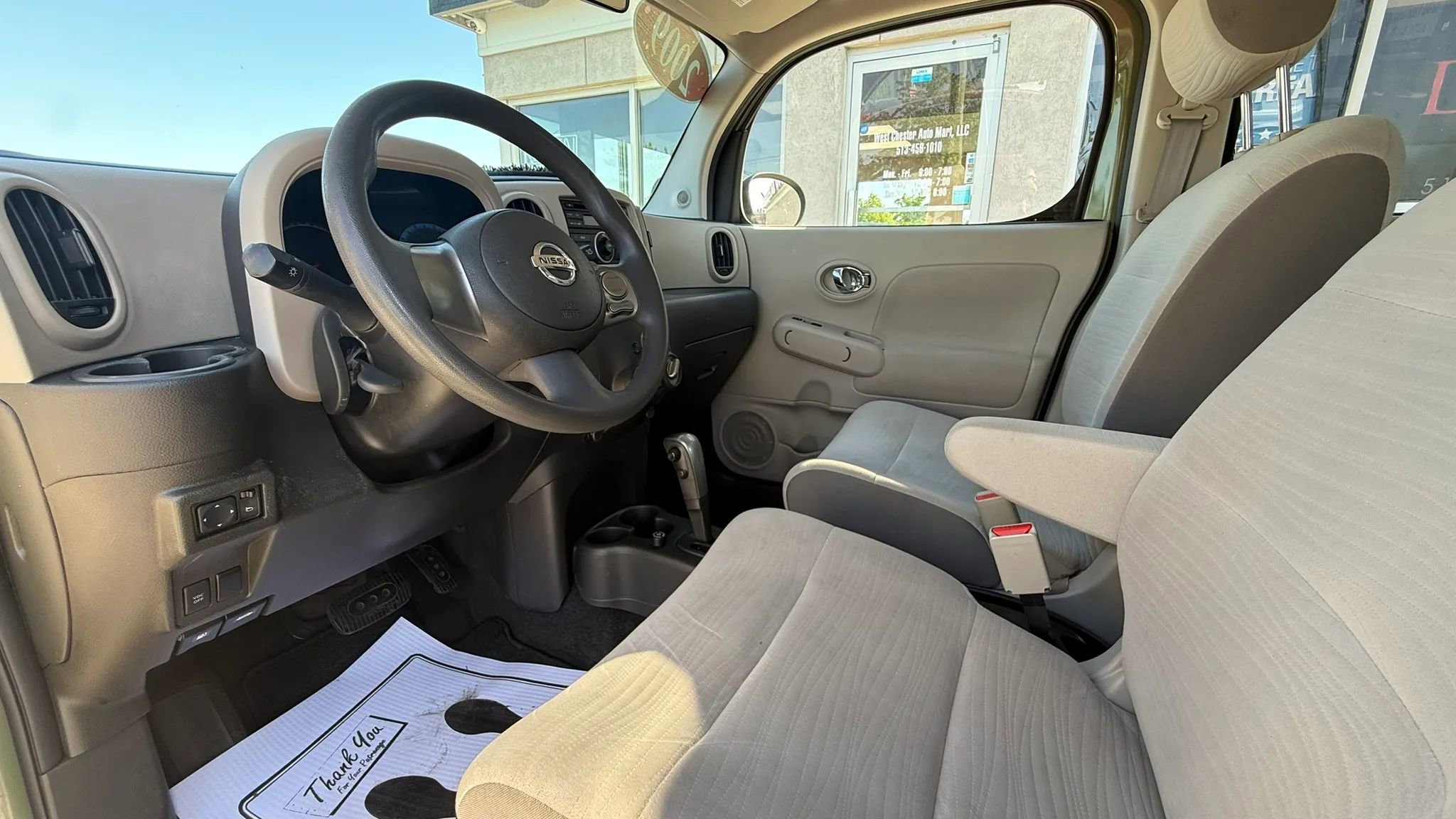 Used 2009 Nissan Cube 1.8 S w/ Interior Illumination Pkg FWD image 8