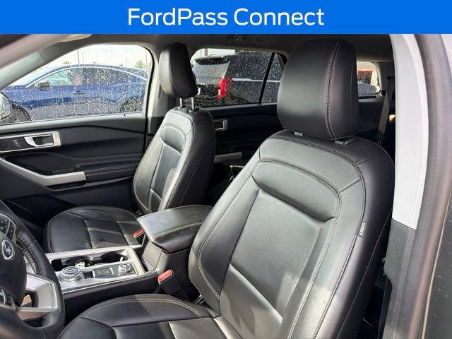 Used 2024 Ford Explorer XLT w/ Equipment Group 202A AWD/4WD image 14