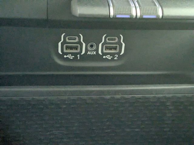 Used 2024 RAM 1500 Laramie image 24