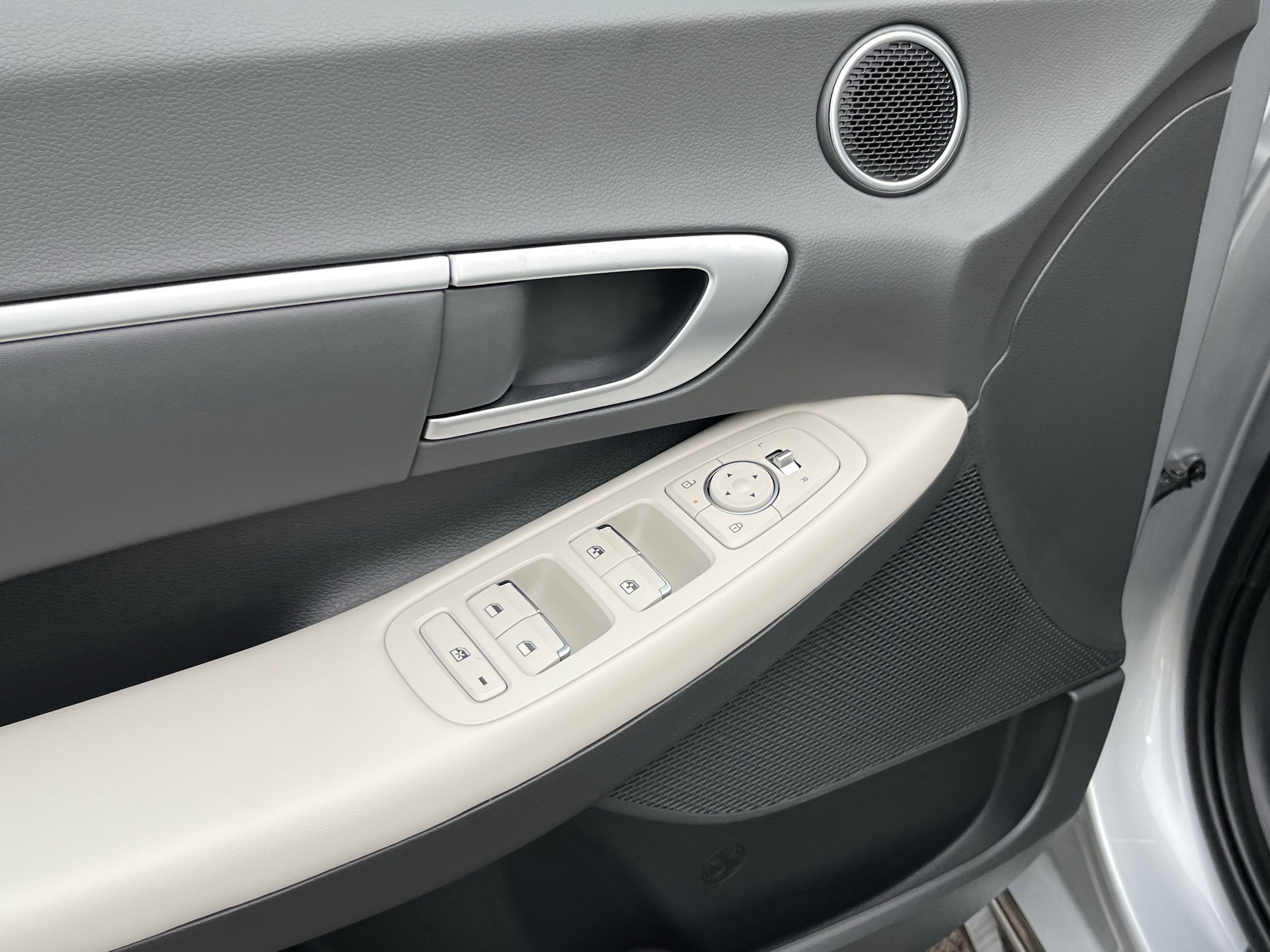 Used 2024 Hyundai Sonata SEL image 18