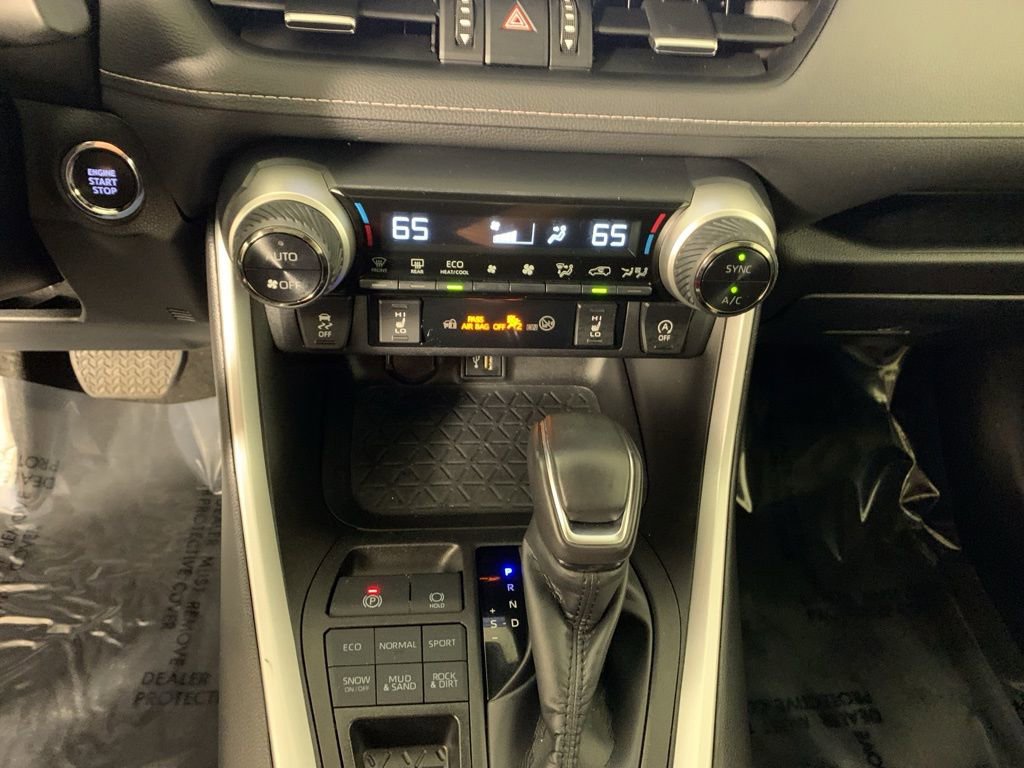Used 2023 Toyota RAV4 XLE Premium AWD/4WD image 26