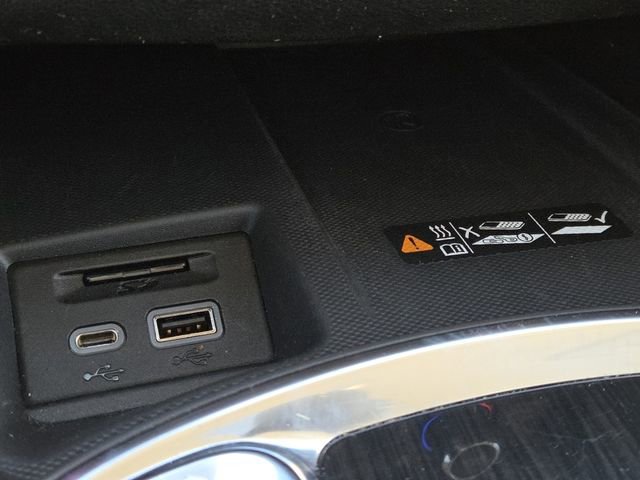 Used 2022 Buick Enclave Premium w/ Experience Buick Package AWD/4WD image 9