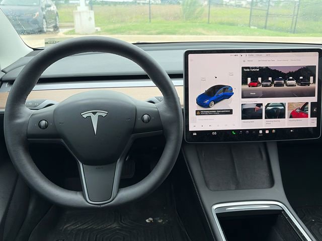 Used 2023 Tesla Model 3 Standard Range RWD image 12