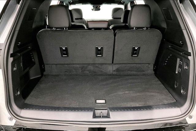 Used 2026 Chevrolet Traverse RS image 43